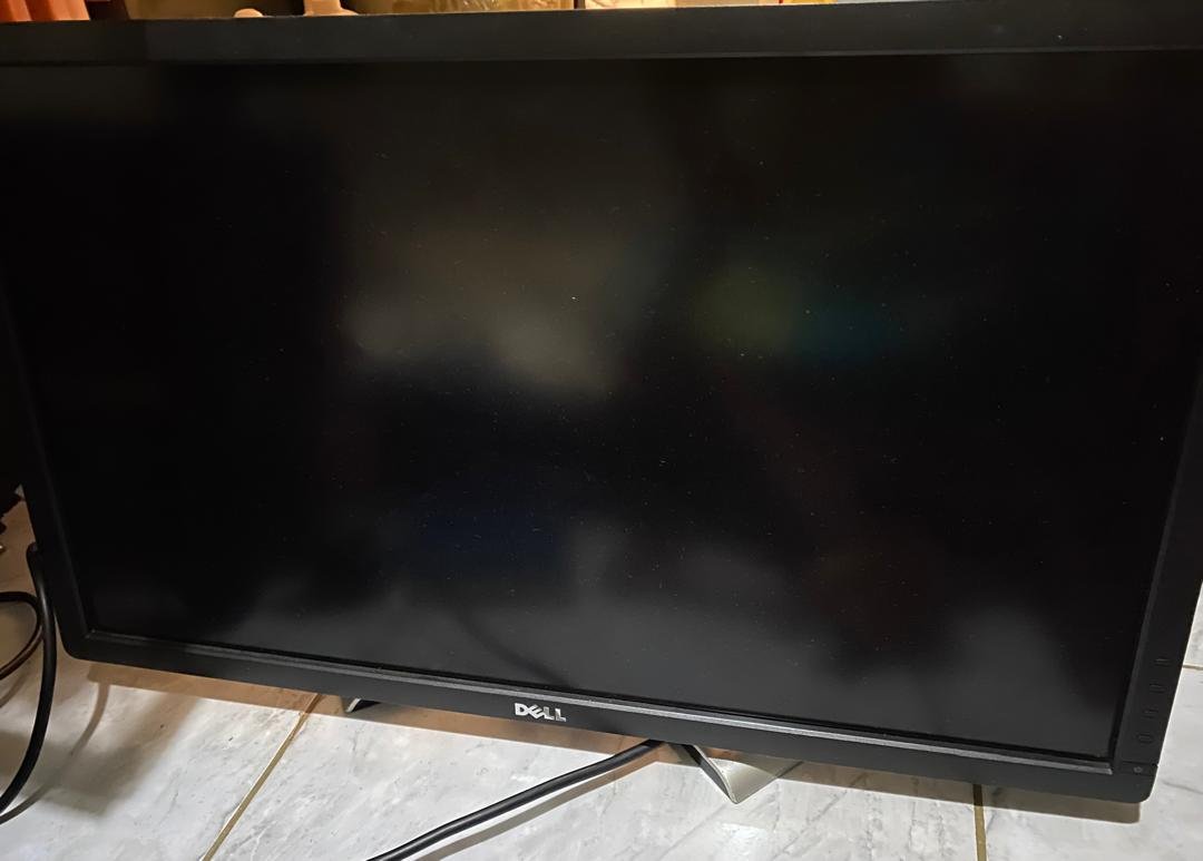 Dell monitor 27 inch Dell CPU ,Core i5, with a 256 gb hard disk