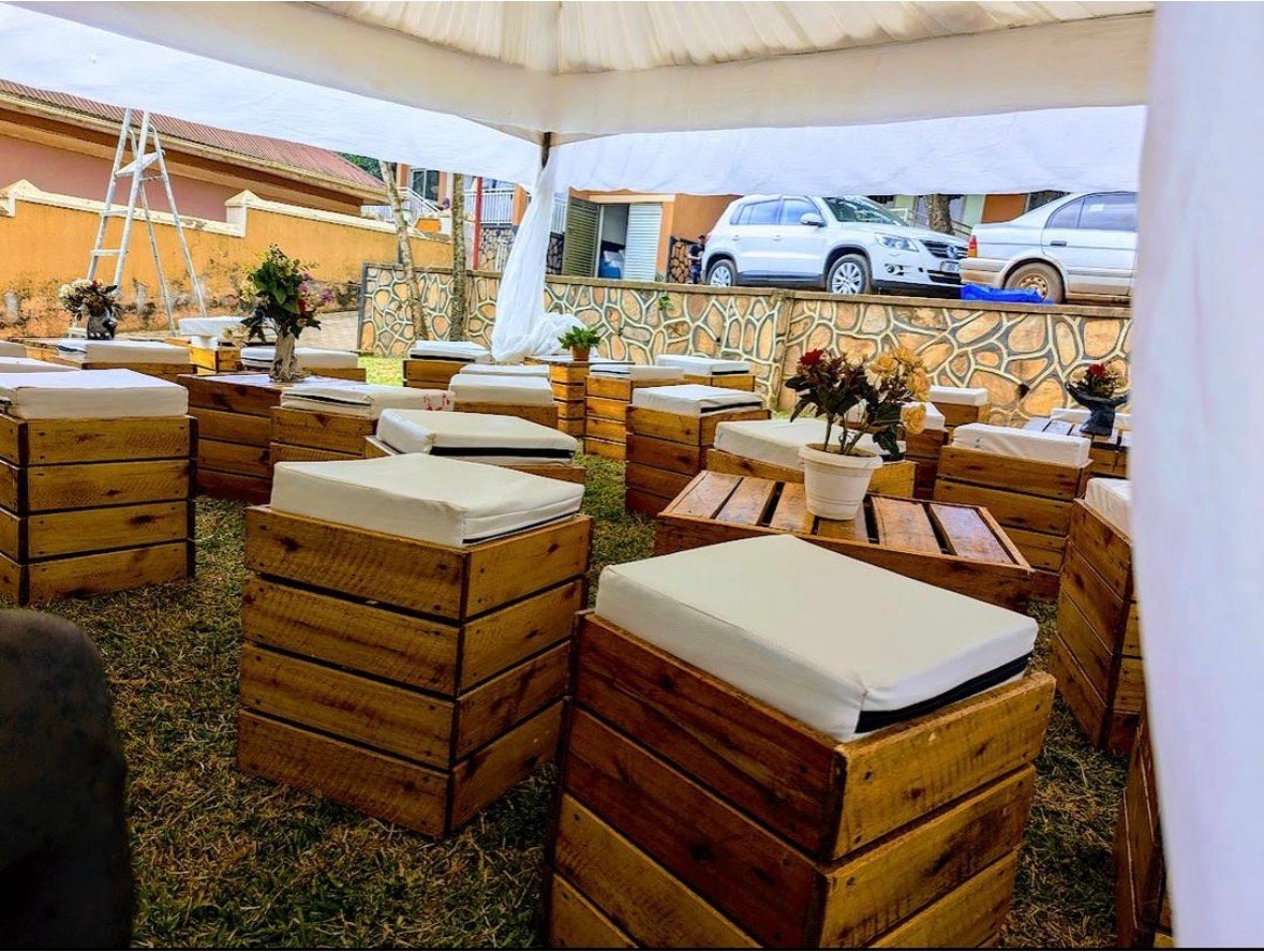 Pallet seats for parties,weddings,birthdays